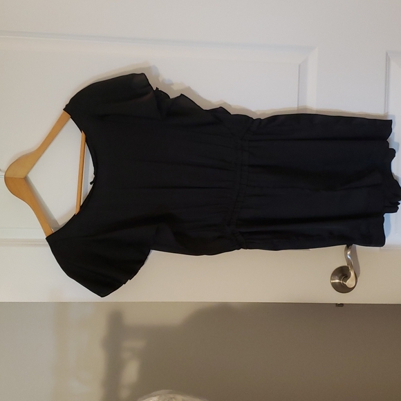 Black h&m shorts jumpsuit. Size 6 - Picture 1 of 3